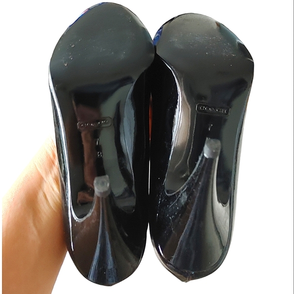 Coach Signature Patent Leather Black Pumps Heels - Picture 5 of 15